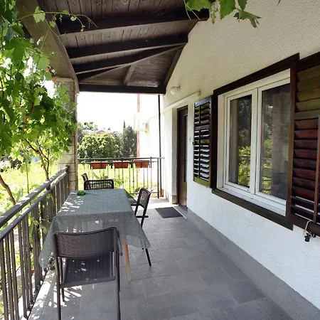 Tatjanina Hisa Mir In Udobje V Portorozu - Tatjana's Peace And Comfort In Daire