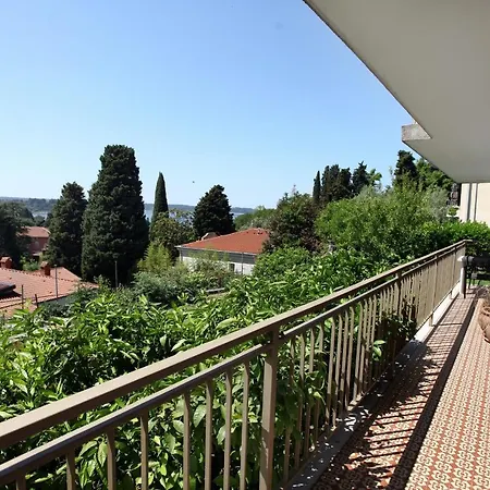 Daire Tatjanina Hisa Mir In Udobje V Portorozu - Tatjana's Peace And Comfort In *