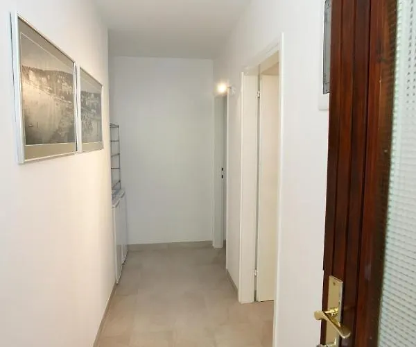 Tatjana's * בפורטורוז